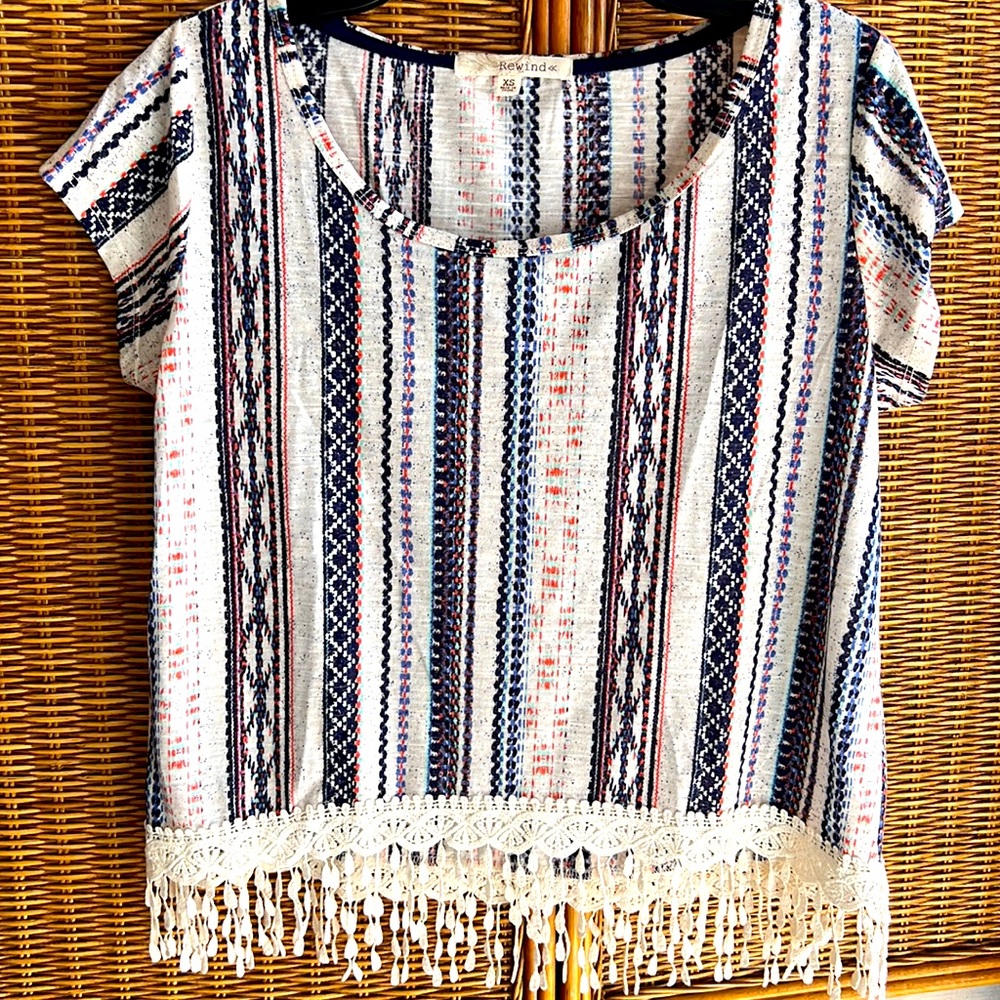 Hippy chic blouse with lace trim